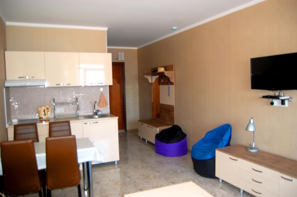 Irina Apartment 1 巴统 外观 照片